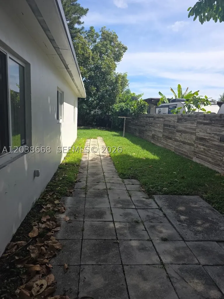 2532 Garfield Street Hollywood FL 33020