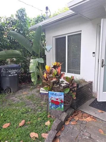 2532 Garfield Street Hollywood FL 33020