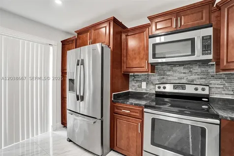 9540 NW 65th Street Tamarac FL 33321