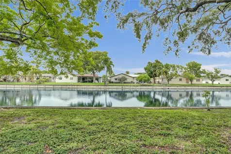 9540 NW 65th Street Tamarac FL 33321