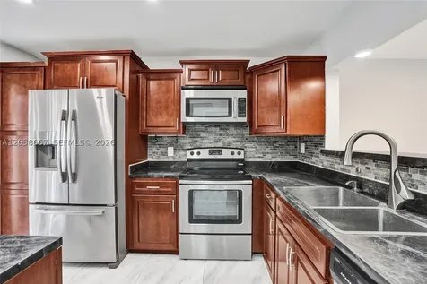 9540 NW 65th Street Tamarac FL 33321