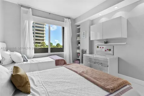 251 Crandon Boulevard Key Biscayne FL 33149