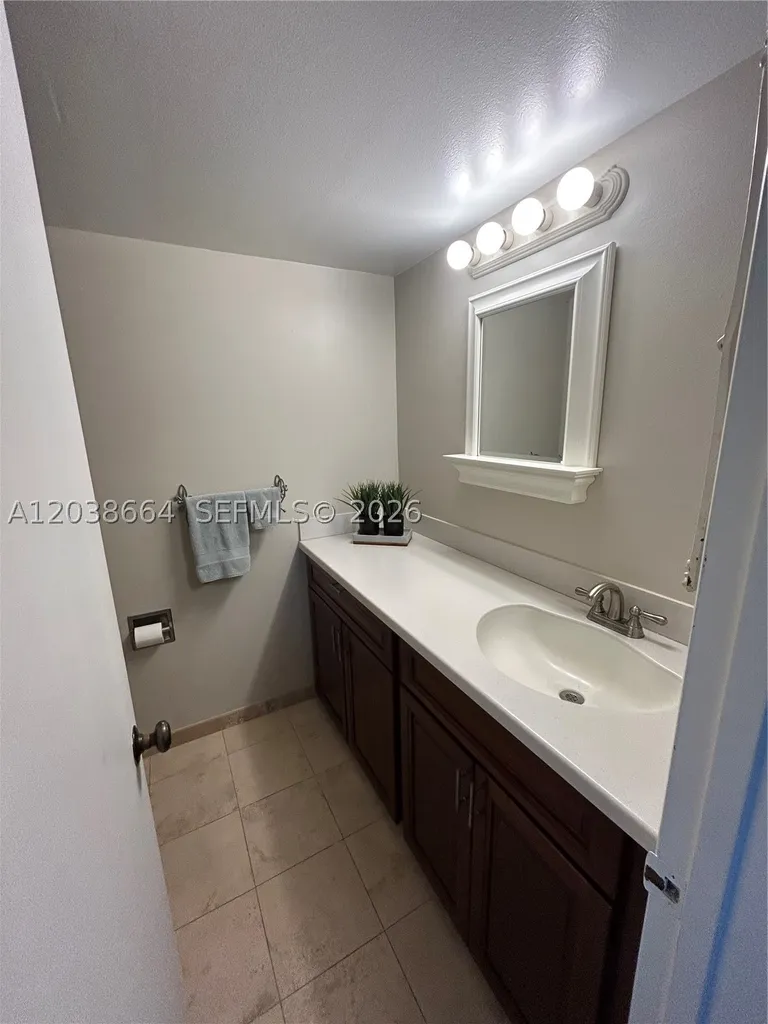 3100 NE 49th Street Fort Lauderdale FL 33308