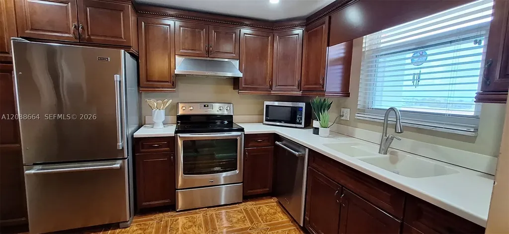 3100 NE 49th Street Fort Lauderdale FL 33308