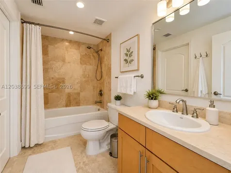 945 Michigan Avenue Miami Beach FL 33139