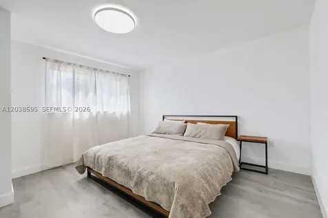 3927 NE 171st Street North Miami Beach FL 33160