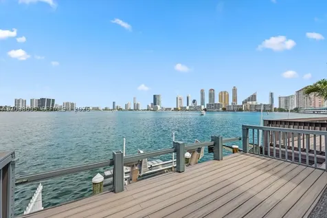 3927 NE 171st Street North Miami Beach FL 33160
