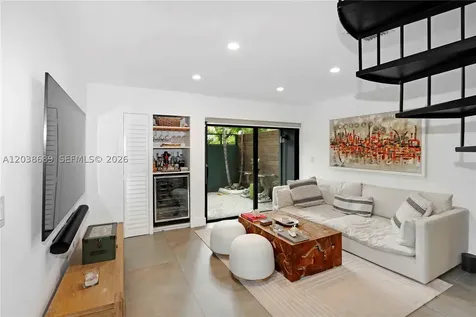 3138 Mary Street Miami FL 33133