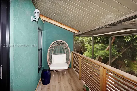 3138 Mary Street Miami FL 33133