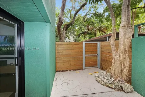 3138 Mary Street Miami FL 33133