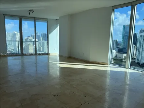 185 SW 7th Street Miami FL 33130