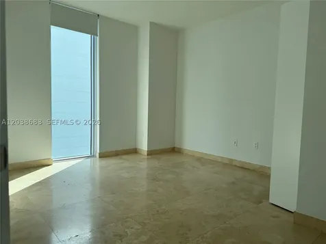 185 SW 7th Street Miami FL 33130