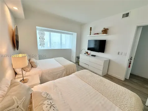650 NE 32nd Street Miami FL 33137