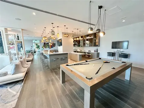 650 NE 32nd Street Miami FL 33137