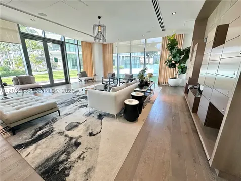 650 NE 32nd Street Miami FL 33137