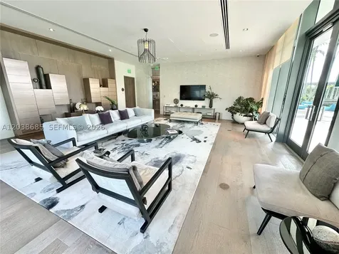 650 NE 32nd Street Miami FL 33137