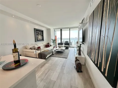 650 NE 32nd Street Miami FL 33137