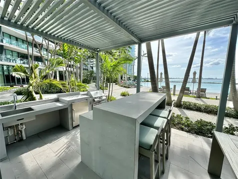 650 NE 32nd Street Miami FL 33137