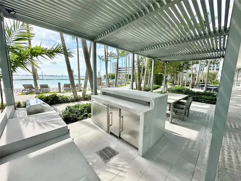 650 NE 32nd Street Miami FL 33137