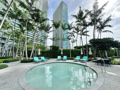 650 NE 32nd Street Miami FL 33137