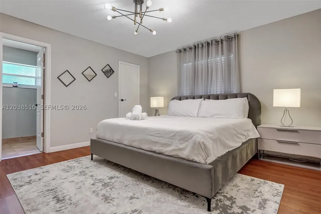 4519 Monroe Street Hollywood FL 33021