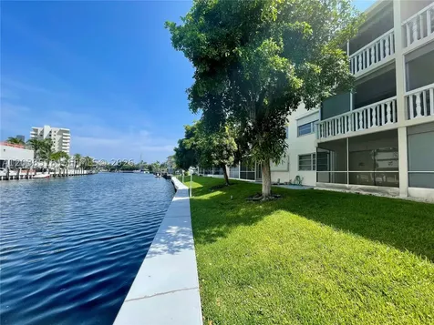 450 Paradise Isle Boulevard Hallandale Beach FL 33009