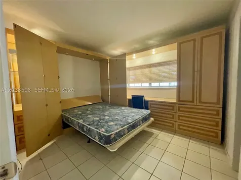 450 Paradise Isle Boulevard Hallandale Beach FL 33009
