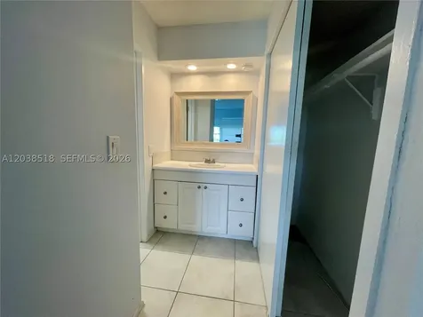 450 Paradise Isle Boulevard Hallandale Beach FL 33009