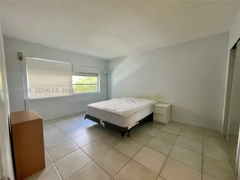 450 Paradise Isle Boulevard Hallandale Beach FL 33009