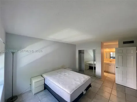 450 Paradise Isle Boulevard Hallandale Beach FL 33009