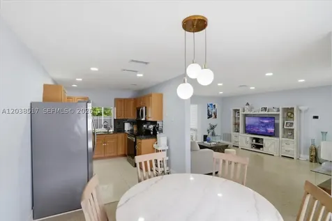 8211 NW 12th Street Pembroke Pines FL 33024