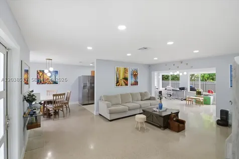8211 NW 12th Street Pembroke Pines FL 33024