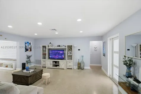 8211 NW 12th Street Pembroke Pines FL 33024