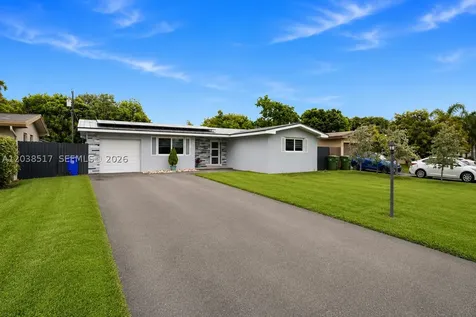 8211 NW 12th Street Pembroke Pines FL 33024