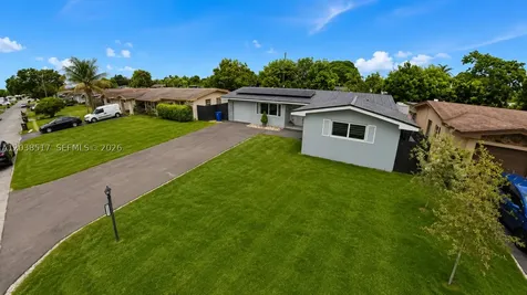 8211 NW 12th Street Pembroke Pines FL 33024