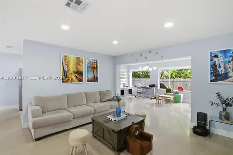 8211 NW 12th Street Pembroke Pines FL 33024