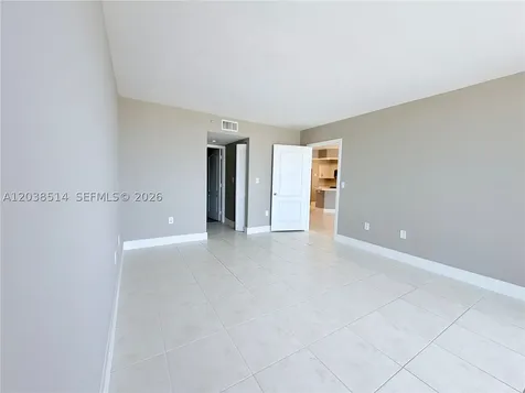1800 Sunset Harbour Drive Miami Beach FL 33139