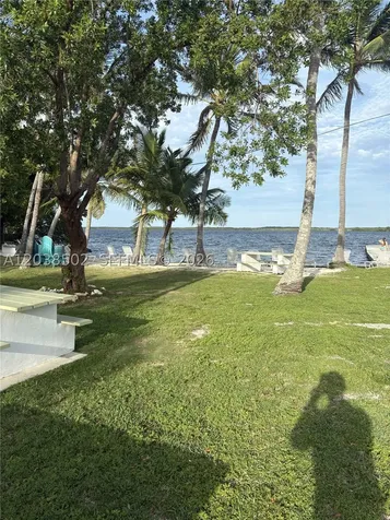8 Jewfish Avenue Key Largo FL 33037