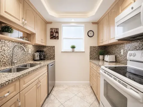 201 178th Drive Sunny Isles Beach FL 33160