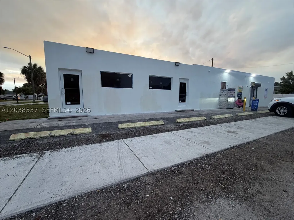 2910 N 22nd Avenue Hollywood FL 33020