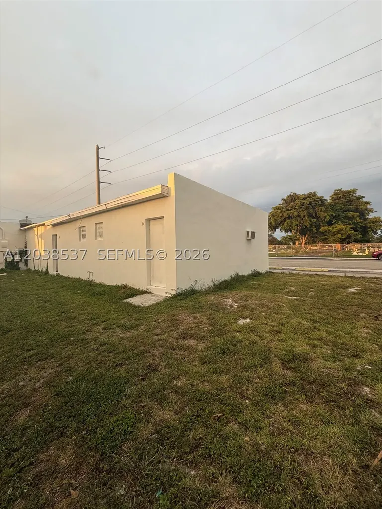2910 N 22nd Avenue Hollywood FL 33020