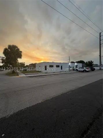 2910 N 22nd Avenue Hollywood FL 33020
