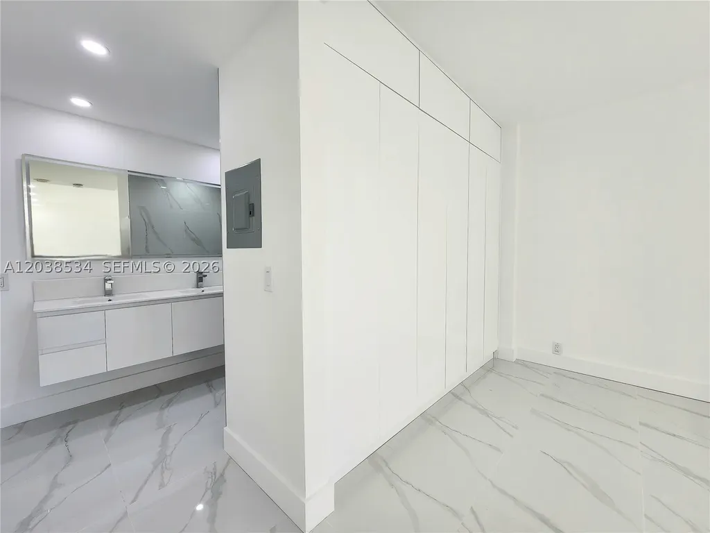 3505 S Ocean Drive Hollywood FL 33019
