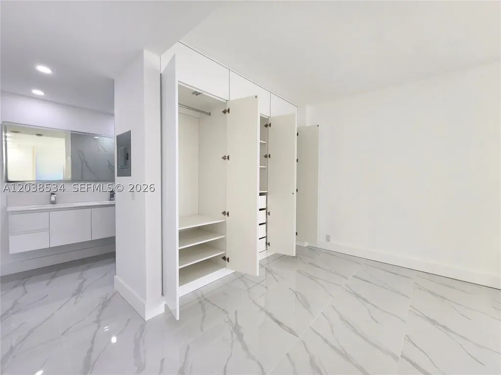 3505 S Ocean Drive Hollywood FL 33019