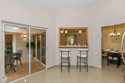 9237 NW 9th Place Plantation FL 33324