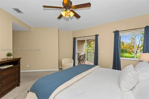 9237 NW 9th Place Plantation FL 33324