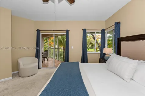9237 NW 9th Place Plantation FL 33324