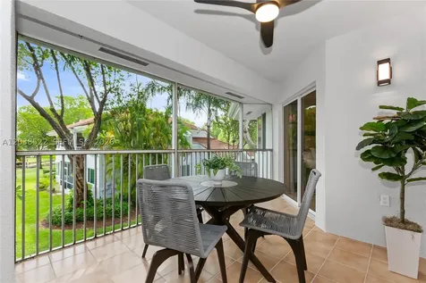 9237 NW 9th Place Plantation FL 33324