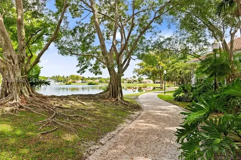 9237 NW 9th Place Plantation FL 33324