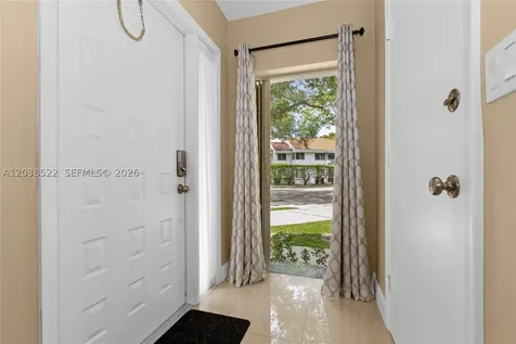 9237 NW 9th Place Plantation FL 33324